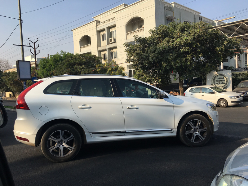 Illustration for article titled Cars from my trip to India over a year ago *pic heavy* (Part I)